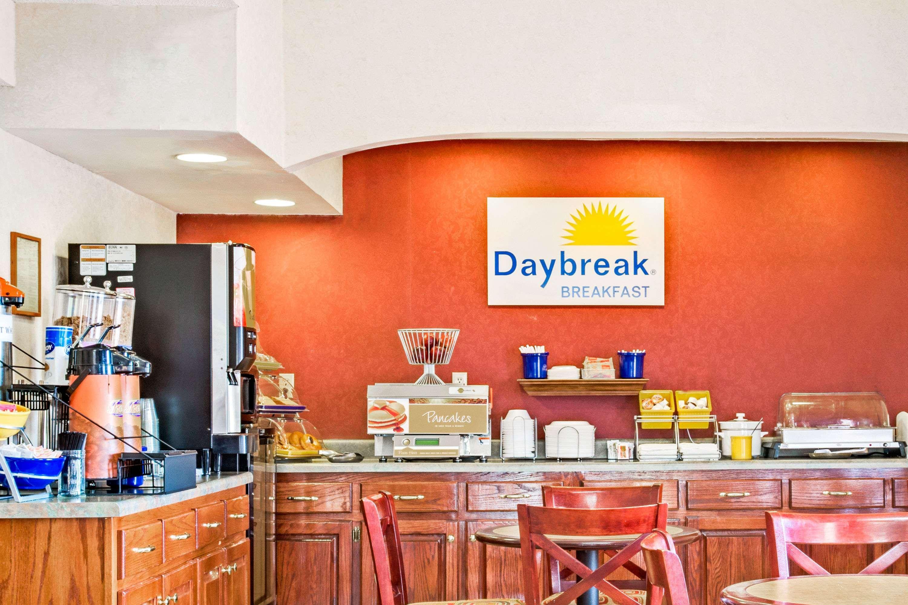 Days Inn By Wyndham Covington Exterior foto